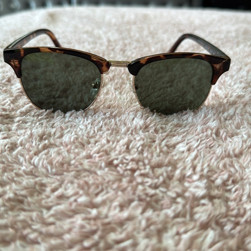 Tommy Hilfiger Brown Sunglasses